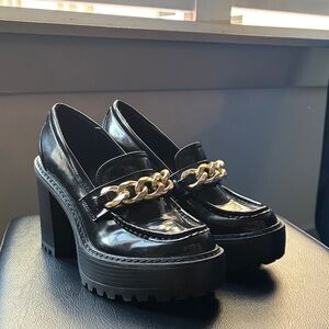 Steve Madden Black Platform Loafers with Gold Chain